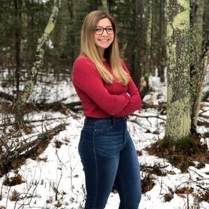 Meet your Posher, Alyssa